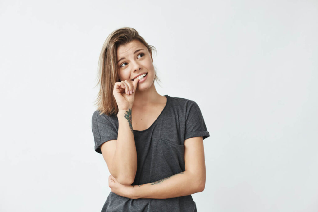 Clareamento Dental Dói? Descubra a Verdade e Como Evitar a Sensibilidade